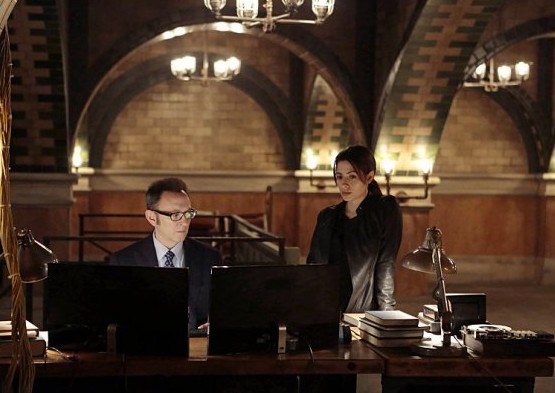 Harold (Michael Emerson) et Sameen (Sarah Shahi)